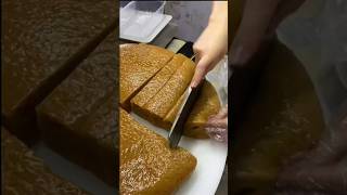So Satisfying! 🍮 Slicing Fluffy Brown Sugar Steamed Cake ✨🔪