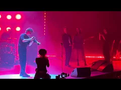 Clueso feat Elif - Cello, Uber Arena Berlin live 21.03.26