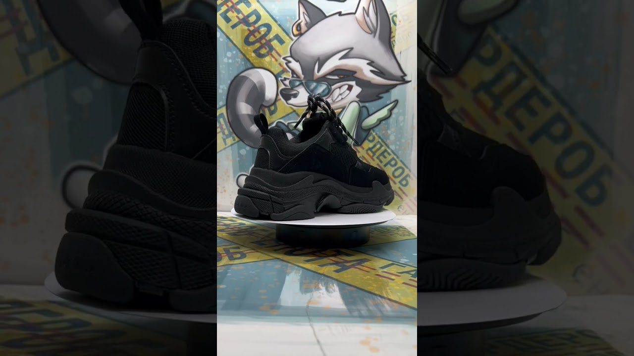 Balenciaga Triple S Black