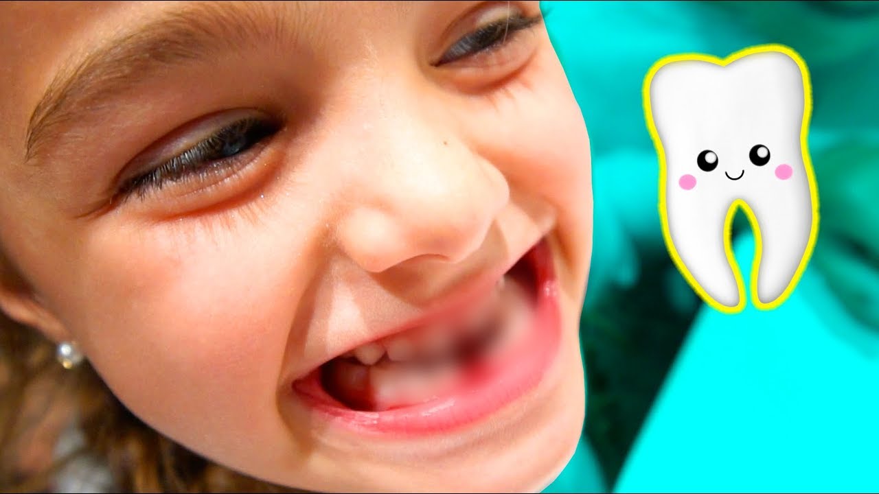 CLAUDIA SE ARRANCA SU PRIMER DIENTE + BAILE DAME TU COSITA EL CHOMBO!!! ItarteVlogs