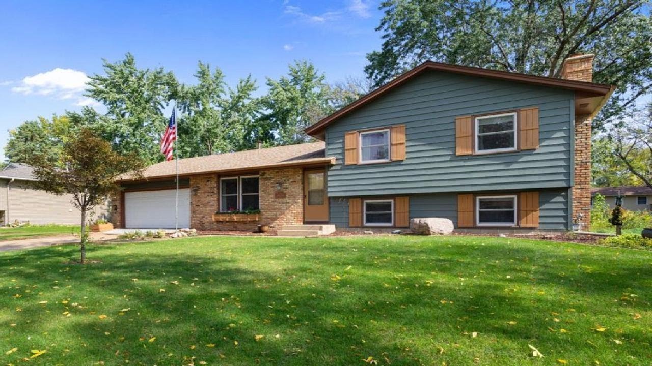 10145 Uplander St NW, Coon Rapids, MN Presented by Alex Wheaton.