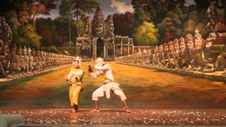 Apsara Dance At Angkor Mondial Restaurant - Siem Reap