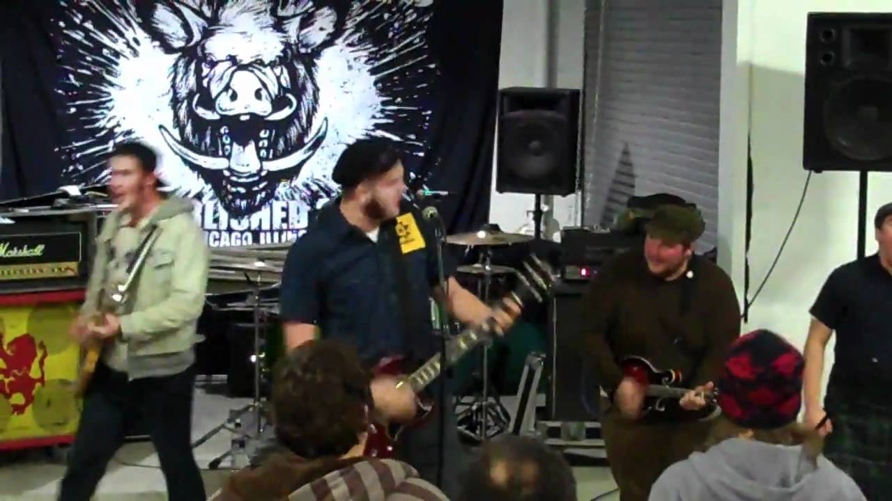 Flatfoot56 - Chinatown Jail Break live in the Threadless warehouse