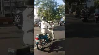 Ketika Cewe Cantik Naik Motor Honda
