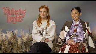 Alison Oliver und Hong Chau sprechen über die Neuinterpretation von Wuthering Heights