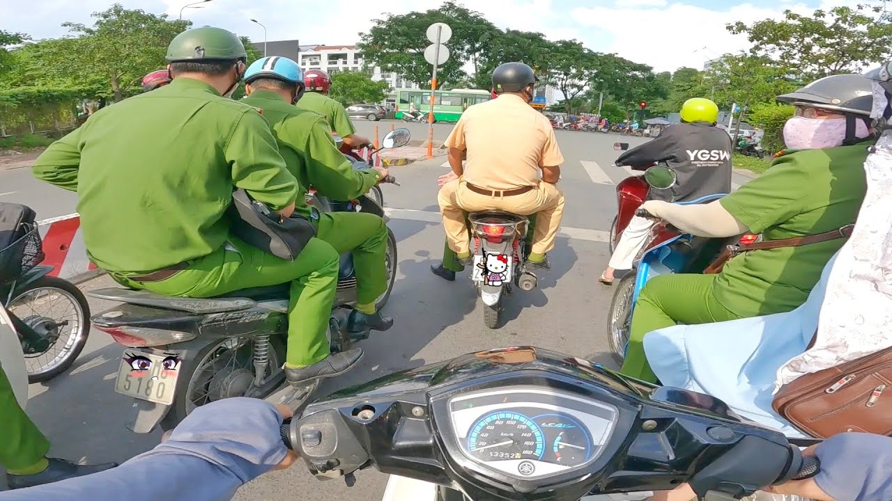 Lấy exciter 