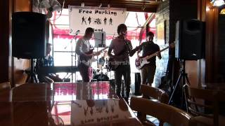 Free Parking Band at Maryland Yards   Perfectly Lonely and Sister Golden Hair screenshot 2