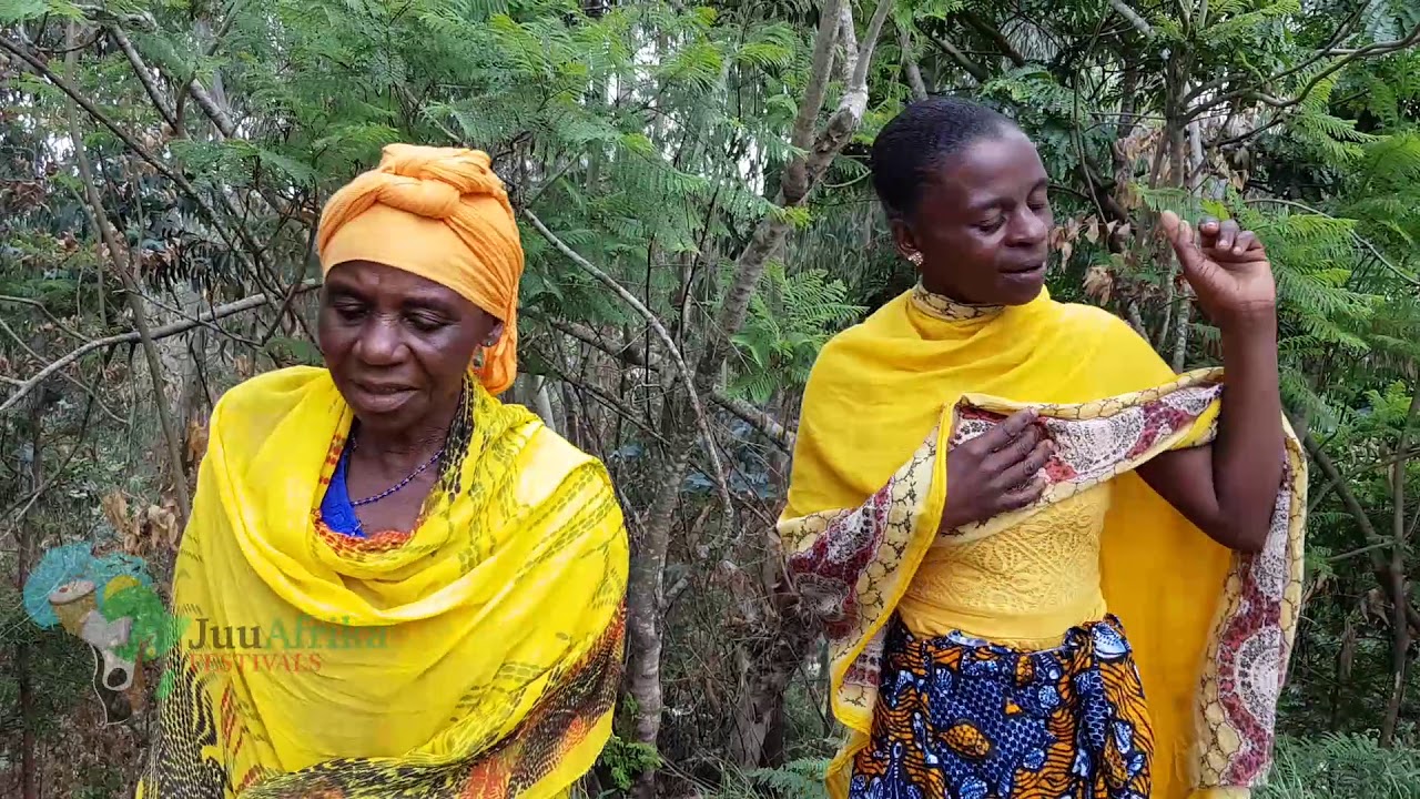 Amazing indigenous song from two women.