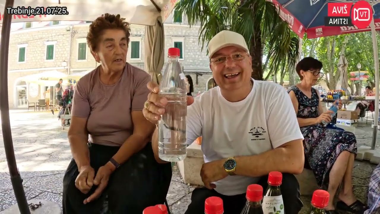 Centar grada Trebinja, okupiran TURISTIMA iz cijelog svijeta. Trebinjska pijaca Trebinje