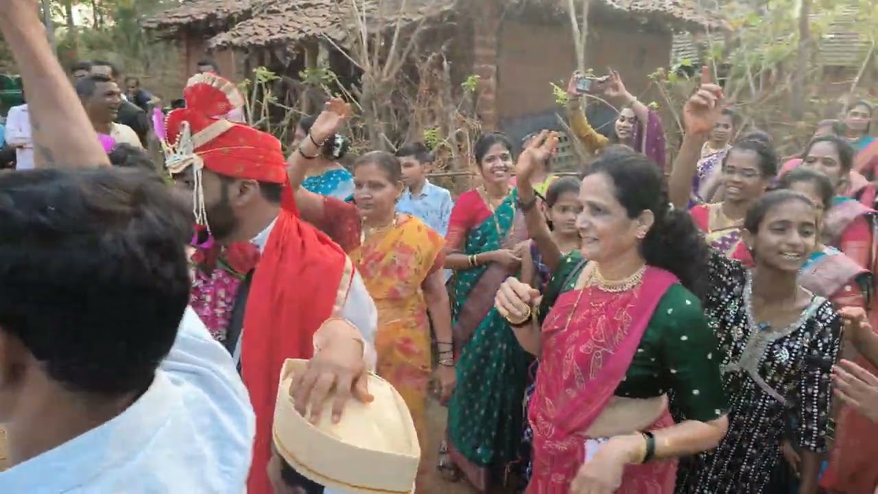 कोकणातील लग्नातील वरात 