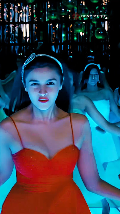 Disco vibes on full blast! 💿🔥 #discodeewane #sunidhichauhan #bennydayal #partysongs