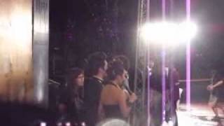 20100626金曲獎 SS501 政珉、亨俊 二隻訪問過後經過我們 say hi.flv
