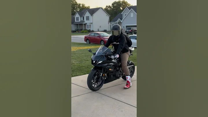 Yamaha R7 with Full Yoshi Exhaust #r7 #yamaha #yoshimura