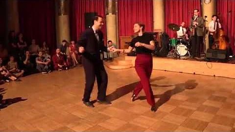 Jon & Jenna  Moten Swing   2018 Prague Xmas Swing ...