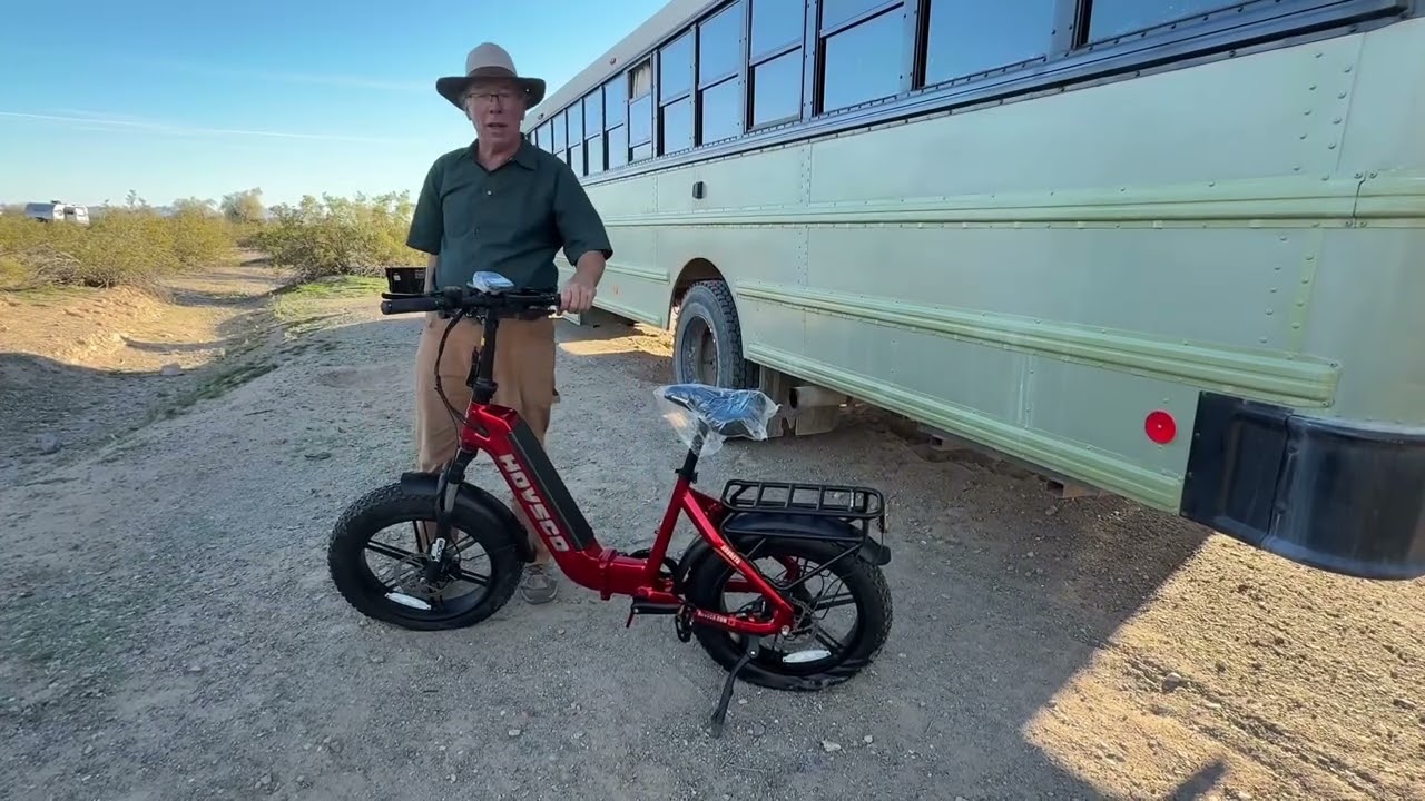Передвигайтесь по пустыне на складном электровелосипеде 