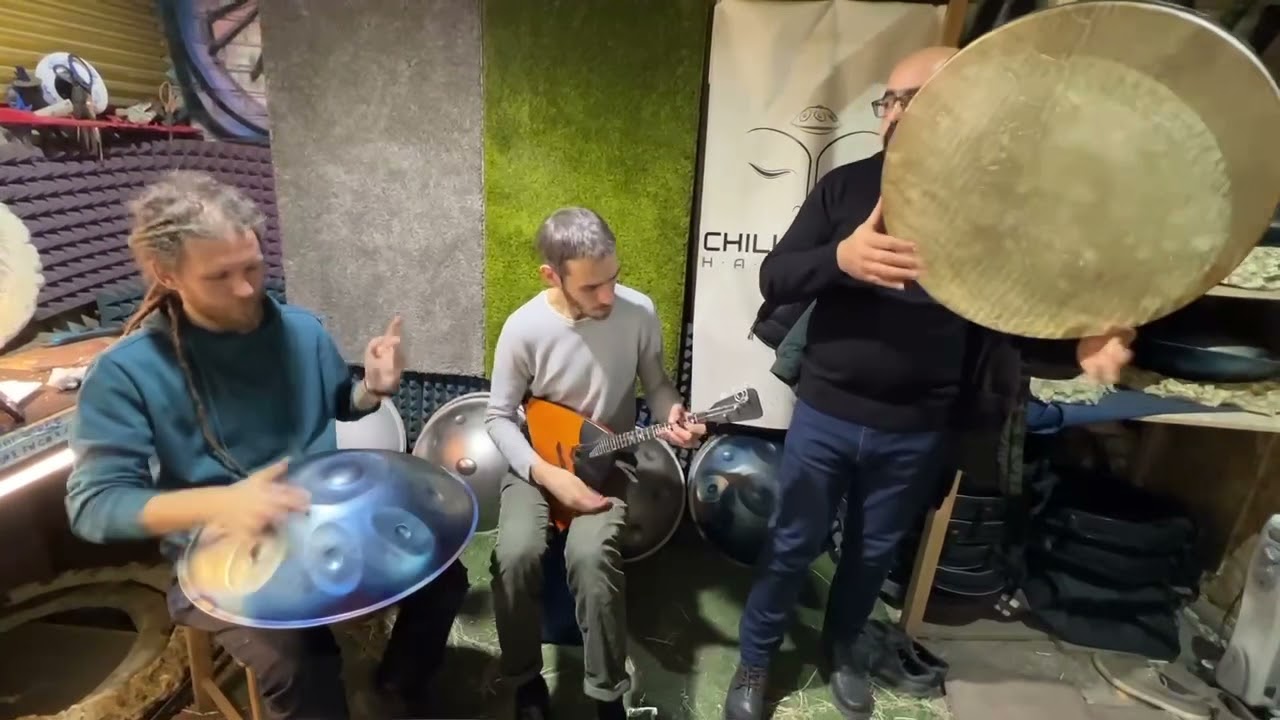 Handpan, balalaika & Daf frame drum