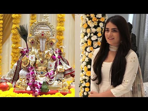 Radhika Madan with PATAKHA Cast takes Blessing of Lord Ganesha