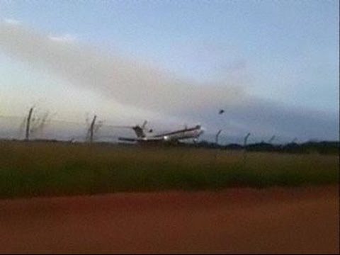 Crash: Aerosucre B722 at Puerto Carreno on Dec 20th 2016, overran runway on takeoff