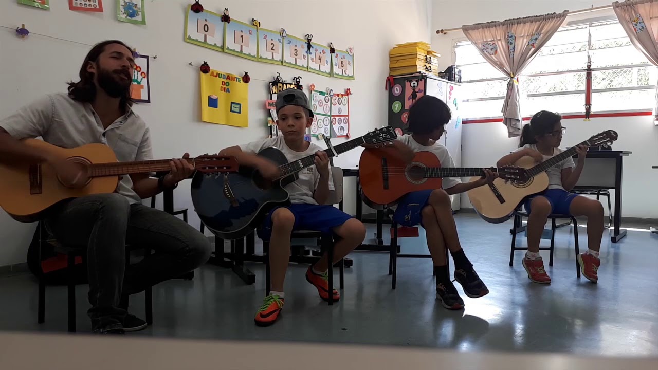 Lindo És – Alunos de Violão da Escola Modelo Cristão