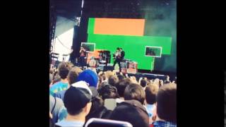 Julian Casablancas + The Voidz - Instant Crush ( Live in Governors Ball Festival ) 06.06.2014