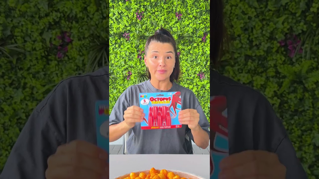 How to Eat Chips Correctly 😳🍟🤣 