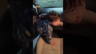 Zein has just finished praying with his father 🥰