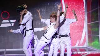 130810 LAY Wolf at Music festival in Sokcho