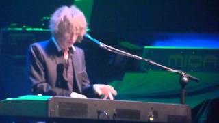 The Waterboys - 'The Whole Of The Moon' live at Assembly Rooms, Derby 17th May 2012 chords