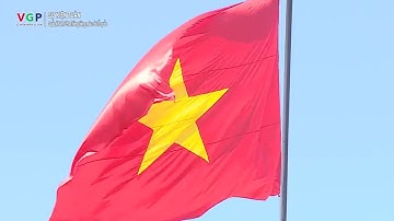 Quốc khánh 2/9: Thiêng liêng màu cờ Tổ quốc