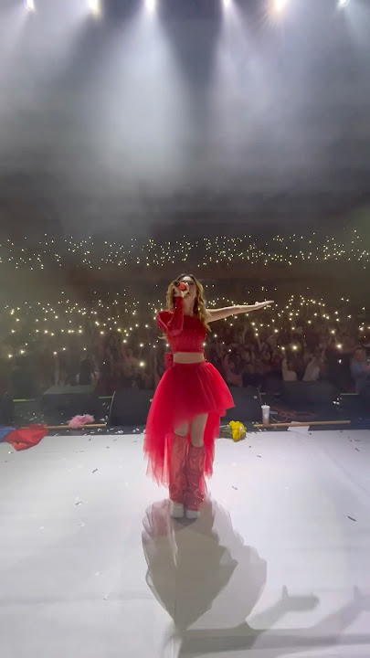 Viral Trend at my SOLD OUT concert in 2023 🔥 | Andra Gogan