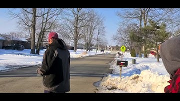 Team Associated RC8 B3.2e speed run w/ Hobbywing XeRun 1900kv XR8plus combo. 67mph.