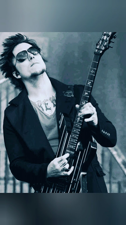 Synyster Gates - Danger Line Solo Part (Unofficial)