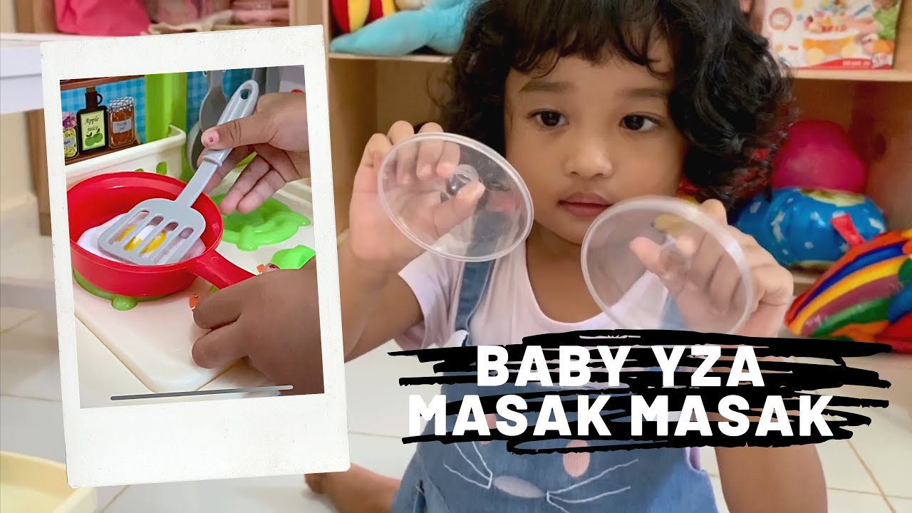 Baby Yza Jadi Koki Mainan  Anak  Masak Masakan Vlog Azhary 