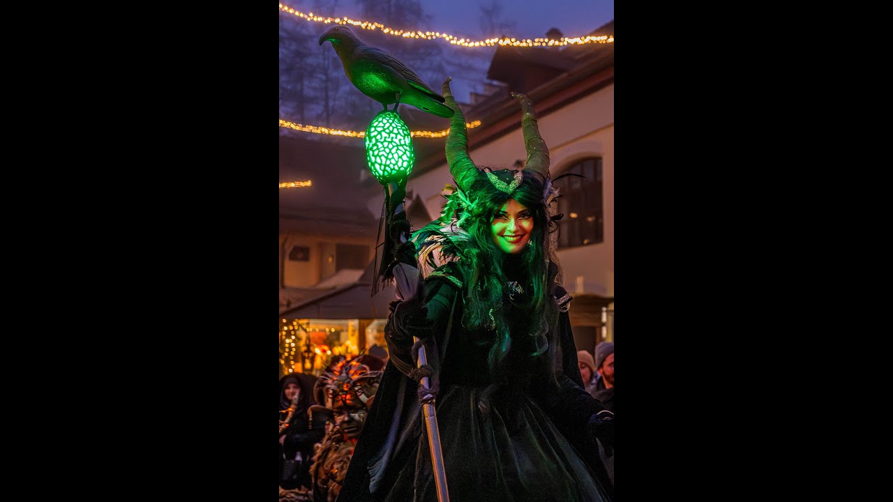 Märchenfiguren by Lidia Buonfino Stelzen WalkActs