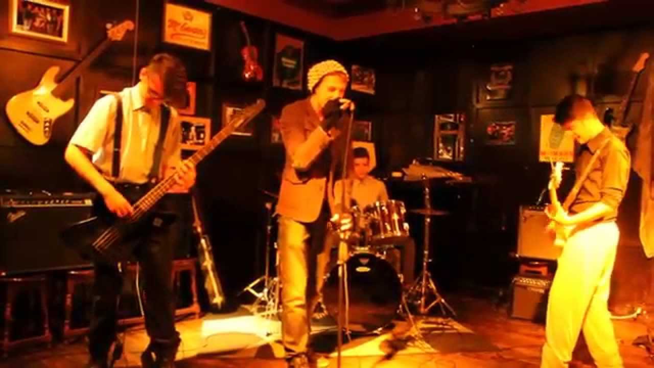 Stoner\Rock band from Italy - Saat - Unaccepted Man