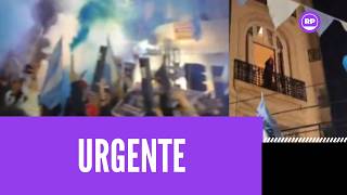 ¡Grande morocha! Gestazo de Cristina Kirchner a la militancia