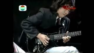 Evolusi - Eet Sjahranie & Dwiki Dharmawan (1998?) | LIVE Indosiar (HD Upscale)