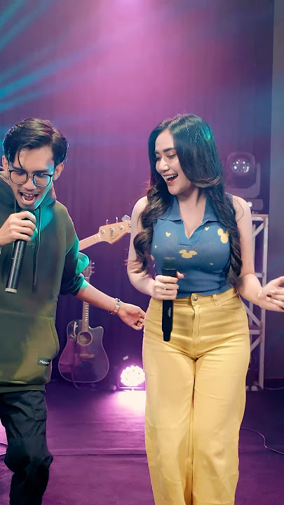 Selendang biru~~ #daraayu #selendangbiru #aryagalih #dangdut #dangdutkoplo #koplo