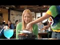 20 Minutes of 2 Steam Pot Frizzy Hair Women from Joe's Crab Shack Commercial.