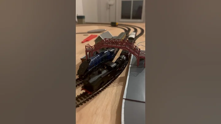 TT:120 J50 running with Freight #tt120 #hornby #j50 #frieghttrain #train #modelrailroad #modeltrains