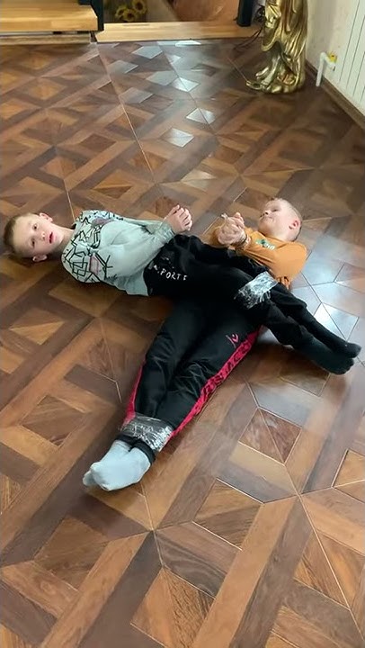 Заклеили рот детям - YouTube