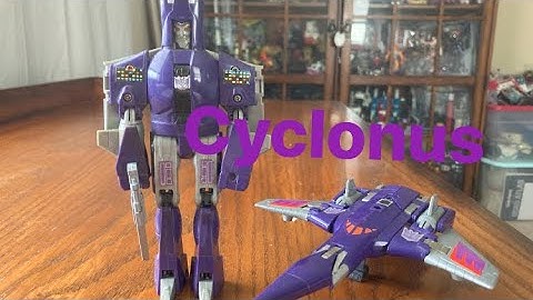 Transformers G1 Cyclonus Review and how much these 1986 Series 3 Decepticon Jets are worth