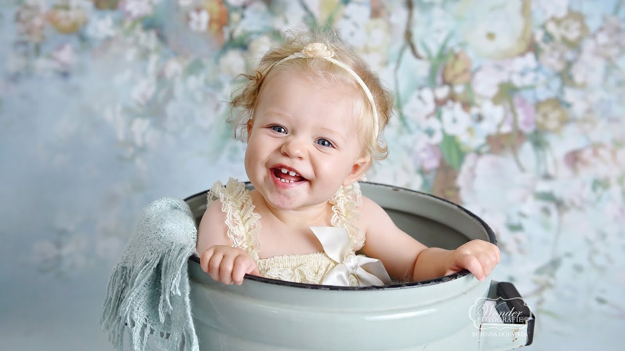 Fox vinyl backdrop, rolled up when shipping, floral photo backdrops video from Fenna&Photography