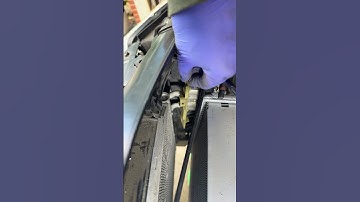 AC condenser plastic clip removal | BMW E90