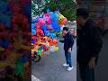 Kakak mau beli balon sapi