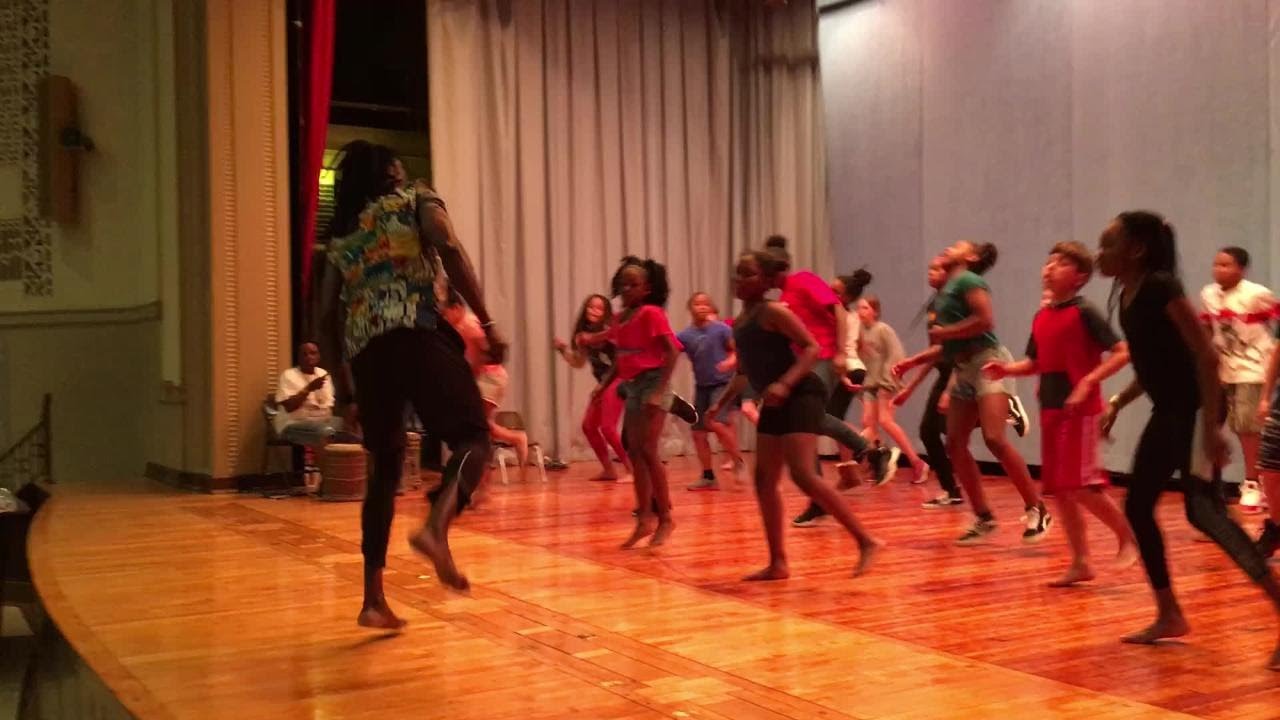 African Dance Is A New Offering For The Milwaukee French Immersion african-dance-is-a-new-offering-for-the-milwaukee-french-immersion