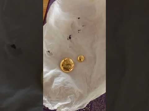 warna asli logam emas 24 karat