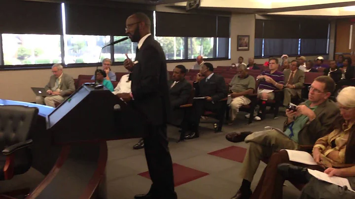 Gregory Carroll addresses East Jefferson levee aut...
