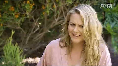 Alicia Silverstone Joins PETA for a Prickly New Ca...