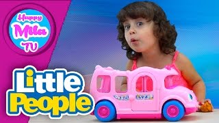 Wiggly-Wobbly Ride on a Lil' Movers School Bus from Little People by Fisher Price | HappyMilaTV #210